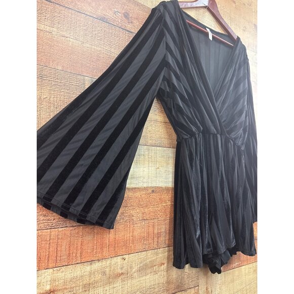 Peppermint USA Black Velvet Striped Long Sleeve Romper S - Picture 3 of 7